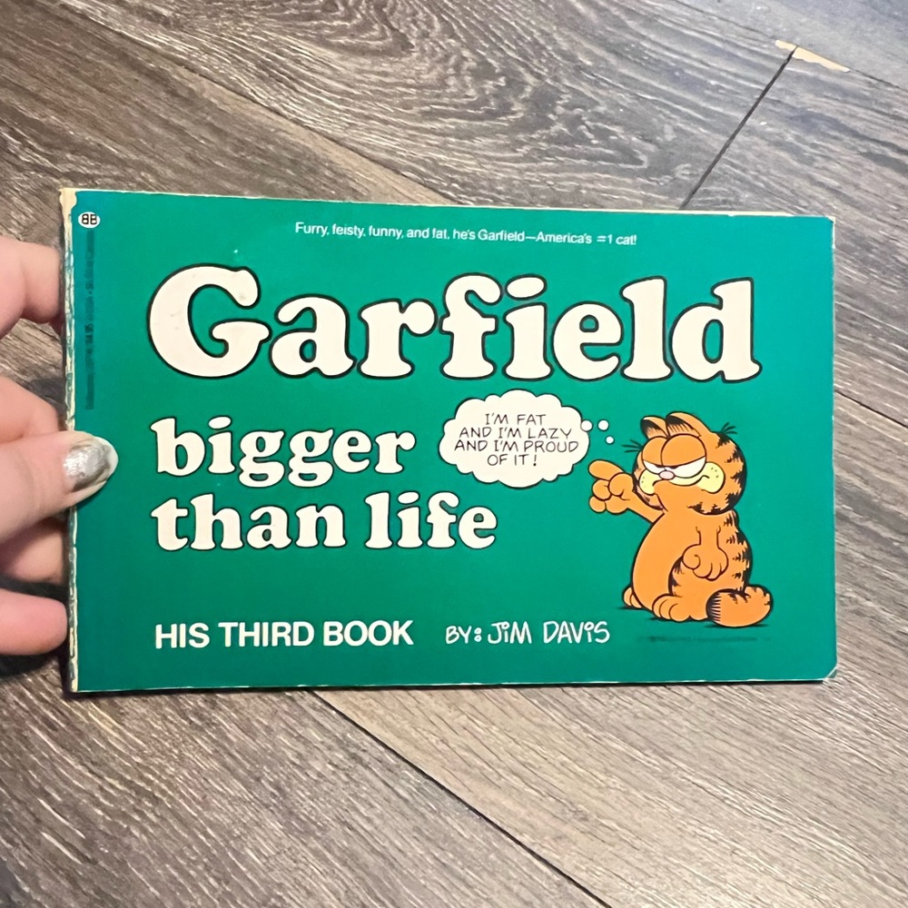Garfield Bigger Than Life Book